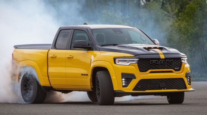 Ram 1500 Rumble Bee SRT, con motor V8 Hellcat y 787 CV, el pick-up más salvaje que existe Ram 1500 Rumble Bee SRT