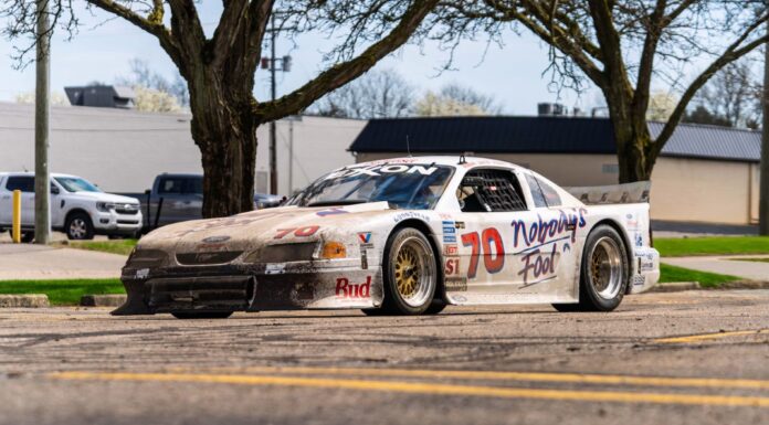 A subasta el Ford Mustang Cobra con el que Paul Newman ganó las 24 Horas de Daytona en 1995 Ford Mustang Cobra con el que Paul Newman ganó las 24 Horas de Daytona en 1995