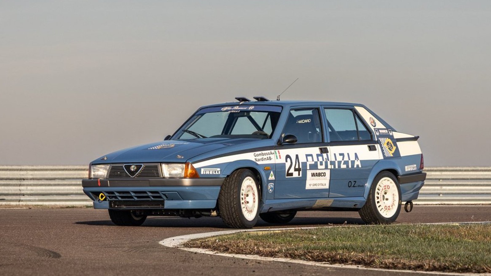 Venta Alfa Romeo 75 Grupo A de la Policía italiana