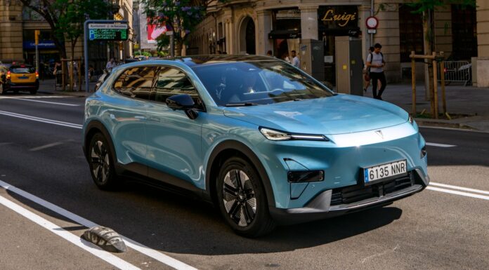Changan Deepal S05 PHEV, el SUV híbrido enchufable estrena la tecnología Ultra-Hybrid de la marca china, con 100 km de autonomía eléctrica Changan Deepal S05 PHEV
