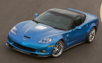 Cómo pagaron en efectivo a un grupo de ingenieros para que mantuvieran en secreto la creación del Blue Devil, el precursor del Chevrolet Corvette ZR1 Corvette Blue Devil