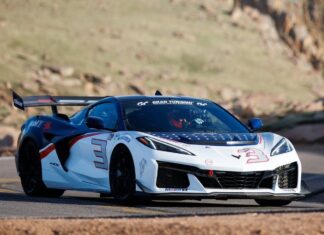 Así pulverizó el Chevrolet Corvette ZR1X el récord de modelos de producción en Pikes Peak Corvette ZR1X Pikes Peak