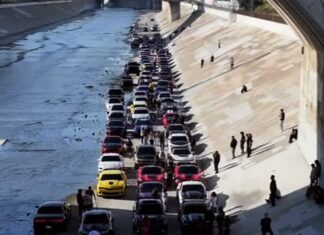 Un encuentro fotográfico en el río Los Ángeles les costó a 72 propietarios sus coches. Encuentro fotográfico Los Ángeles