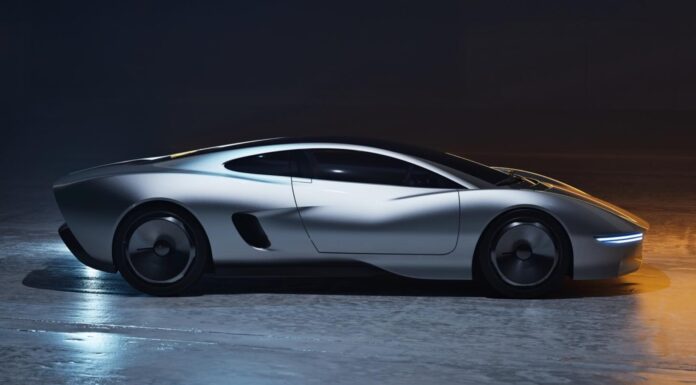 Ian Callum devuelve a la vida el Jaguar XJ220 con un prototipo que podría llegar a producción Jaguar XJ220 Ian Callum