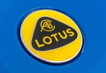 Lotus trolea a Ferrari en redes sociales por el Luce Lotus trolea a Ferrari por el Luce