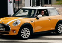 Un Mini Cooper D alcanza el millón de kilómetros en 12 años con el motor original y un consumo medio de 2,95 l/100 km Mini Cooper D millón de kilómetros
