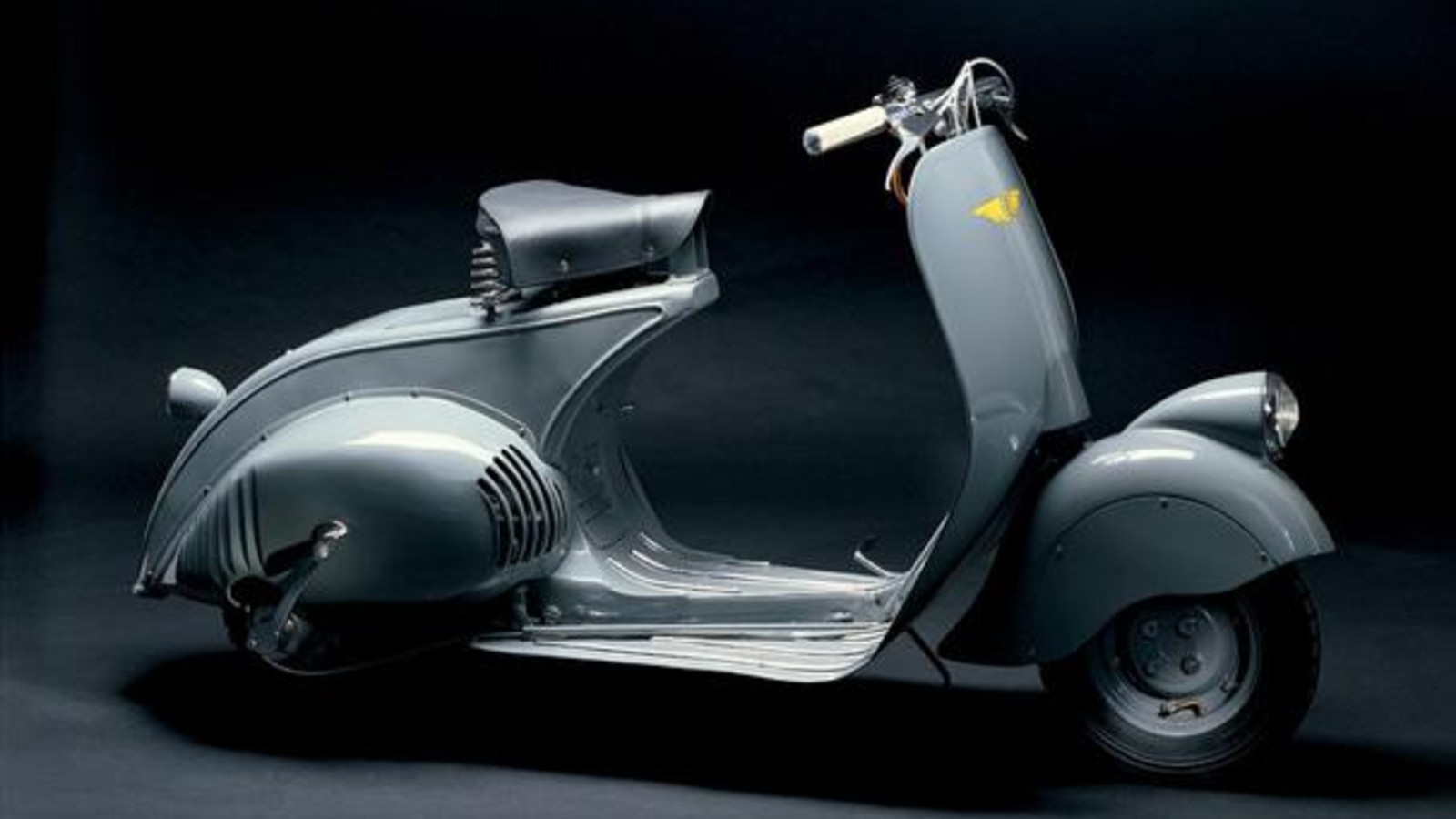 Mural 80 años Vespa
