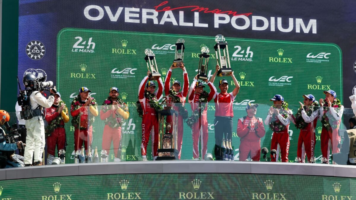 Podio final en las 24 Horas de le Mans 2026