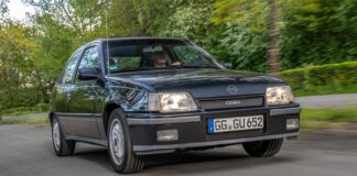 He probado el Opel Kadett GSi: "Es un compacto deportivo de los que ya no se hacen: ligero, directo y honesto, que demuestra por qué marcó a toda una generación" prueba del Opel Kadett GSi