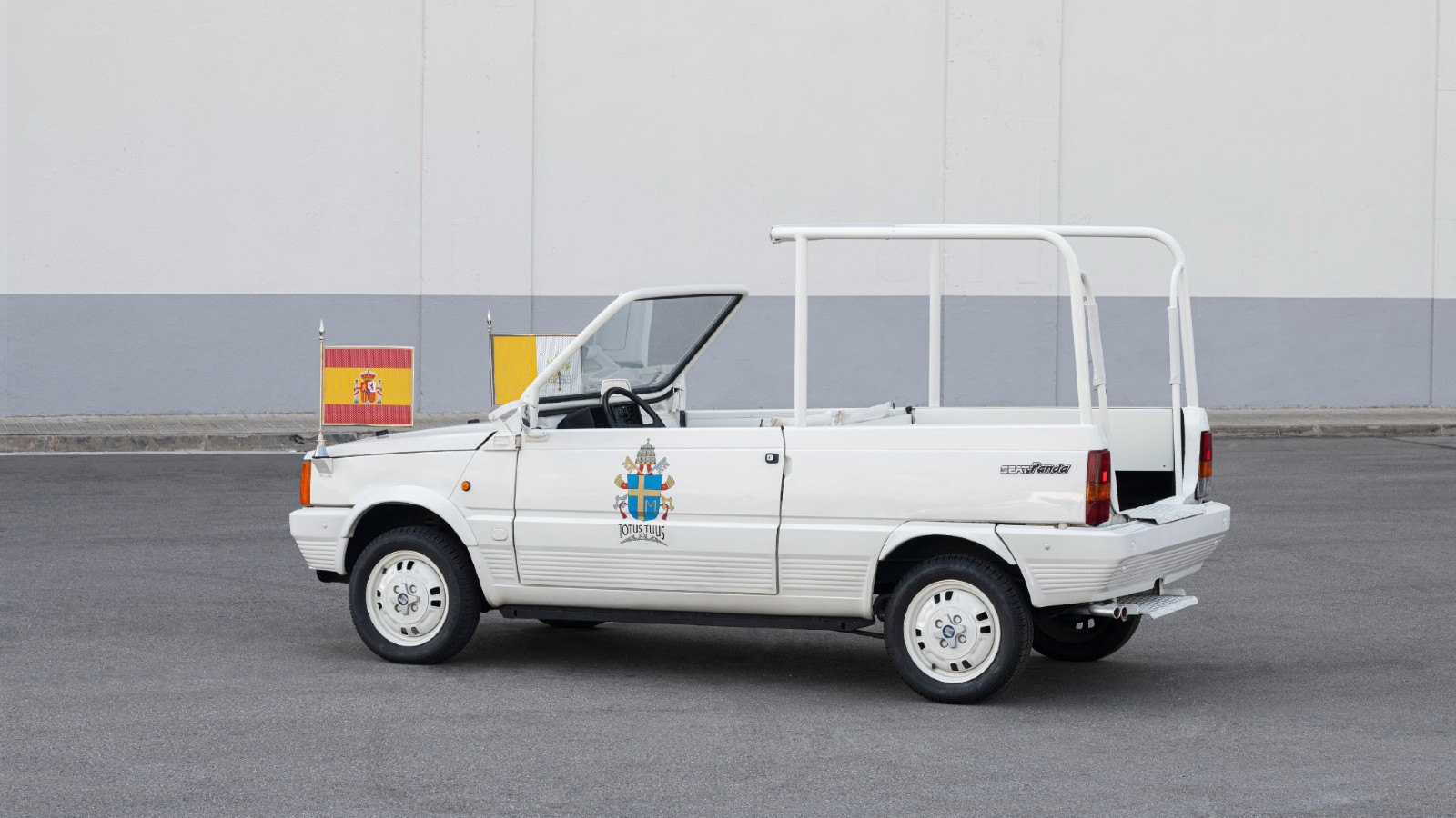SEAT Panda papamóvil