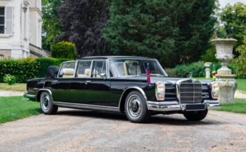 A subasta un Mercedes-Benz 600 Pullman Landaulet, la limusina de los dictadores, que podría alcanzar 1.800.000 euros Subasta Mercedes-Benz 600 Pullman Landaulet