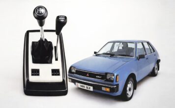Super Shift, el cambio manual de ocho velocidades y dos palancas que ideó Mitsubishi en los años 70 para ahorrar gasolina