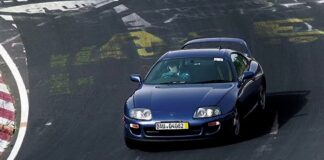Toyota todavía usa un Supra A80 para enseñar a sus ingenieros conducir en Nürburgring Toyota Supra A80 Nürburgring