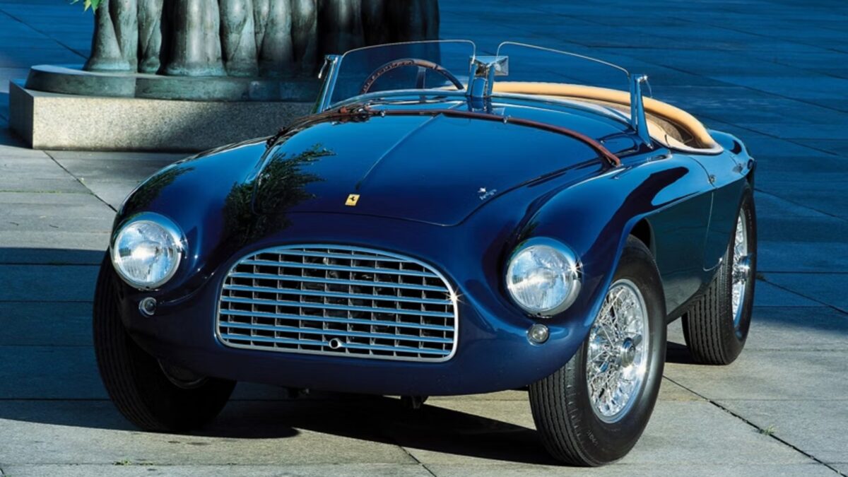 100 años Carrozzeria Touring