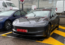 He conducido un coche con la etiqueta roja de la DGT: "No voy a peder mi trabajo" Tesla Model 3 Etiqueta Roja