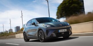 CUPRA Raval Plus, nueva versión con 135 CV y batería de 37 kWh con hasta 328 kilómetros de autonomía CUPRA Raval Plus