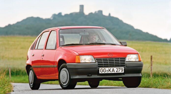 Las diferentes pieles del Opel Kadett alrededor del mundo: Chevrolet, Daewoo o Pontiac Diferentes nombres del Opel Kadett