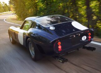 Restauran un Ferrari 250 GTO que estuvo 15 años abandonado en un granero Ferrari 250 GTO 15 años abandonado