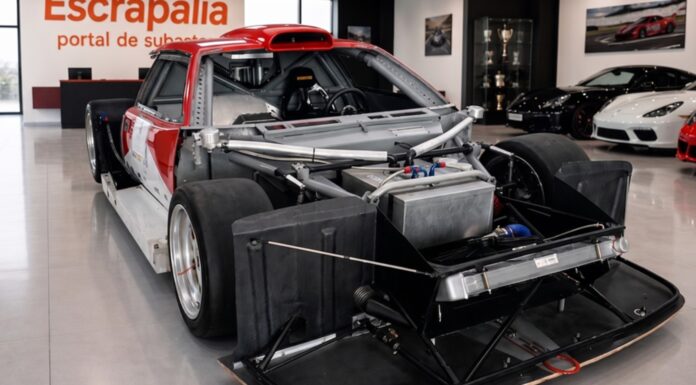 El Gobierno pone a subasta tres coches raros de competición: un De Tomaso Vettura Pantera, un Porsche 911 SC de 1978 y un Renault Clio Sport