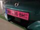 Llegan las matrículas rosas: ¿qué significa esta nueva placa en un coche? Matrículas rosas