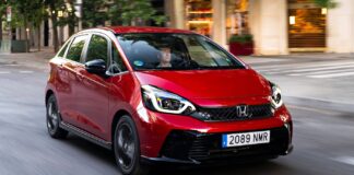 He probado el Honda Jazz e:HEV 2026: "En efectividad y eficiencia, pocos utilitarios pueden mirarle por encima del hombro" prueba del Honda Jazz e:HEV 2026