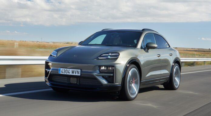 He probado el Porsche Macan Turbo EV: "En este eléctrico solo echo en falta el sonido del motor de combustión, porque el comportamiento es sobresaliente" prueba del Porsche Macan Turbo EV