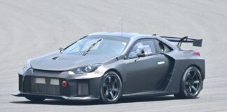 Cazan el prototipo del que podría ser el próximo Toyota MR2 haciendo pruebas en circuito Pruebas prototipo Toyota MR2