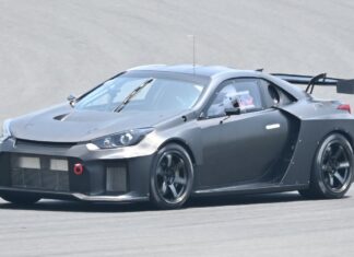 Cazan el prototipo del que podría ser el próximo Toyota MR2 haciendo pruebas en circuito Pruebas prototipo Toyota MR2
