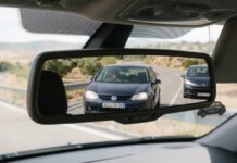 Conducir demasiado cerca del vehículo que circula delante supone una infracción muy grave y la retirada del carné en este país europeo Retirada del carné por conducir demasiado cerca del vehículo que circula delante