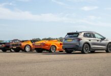 El Skoda Elroq RS se enfrenta al Ferrari Testarossa, Lamborghini Countach y Porsche 944 Turbo en una prueba de aceleración en un aeródromo Skoda Elroq vRS