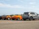 El Skoda Elroq RS se enfrenta al Ferrari Testarossa, Lamborghini Countach y Porsche 944 Turbo en una prueba de aceleración en un aeródromo Skoda Elroq vRS
