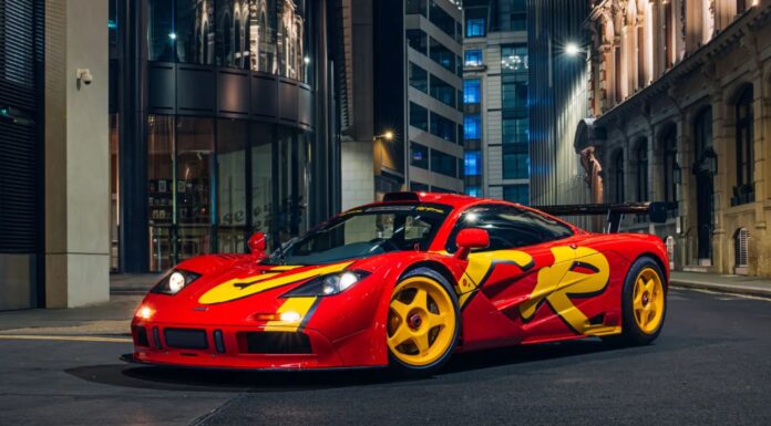 A subasta el McLaren F1 GTR de Nick Mason, baterista de Pink Floyd. Podría superar los 30 millones de euros a pesar de haber sufrido dos accidentes Subasta McLaren F1 GTR Nick Manson