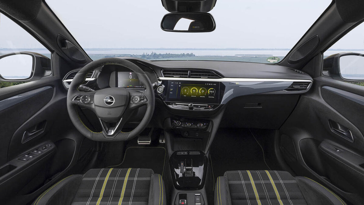prueba Opel Corsa GSE 2026 salpicadero