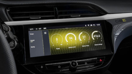prueba Opel Corsa GSE 2026 pantalla
