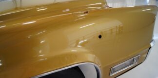 Elvis una vez puso a prueba la resistencia a las balas de los Cadillac, y así fue Elvis Cadillac Eldorado bala
