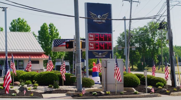 El Gobierno de Trump promueve una misteriosa red de gasolineras baratas, el ‘Combustible de la Libertad’ Gobierno Trump gasolineras baratas