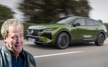 Jeremy Clarkson, periodista y presentador, tras probar el Peugeot 408 GT: "Diversos gobiernos mundiales han dictado cómo debe ser y funcionar un coche, y todos los fabricantes se han visto obligados a acatar las normas. No culpo a Peugeot" Jeremy Clarkson Peugeot 408