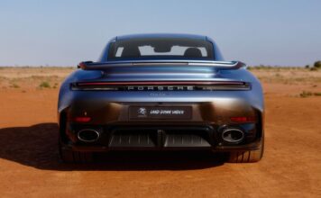 Porsche ha creado un 911 único cuyo alerón esconde el mensaje: "Hasta luego, colega" Porsche 911 Turbo S único Australia