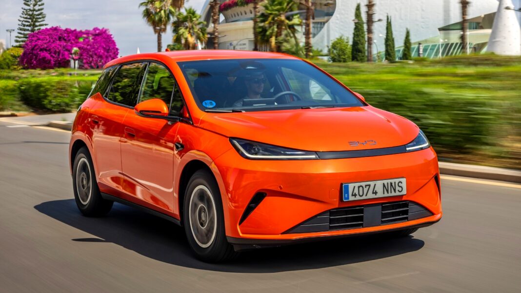 prueba del BYD Dolphin G DM-i 2026
