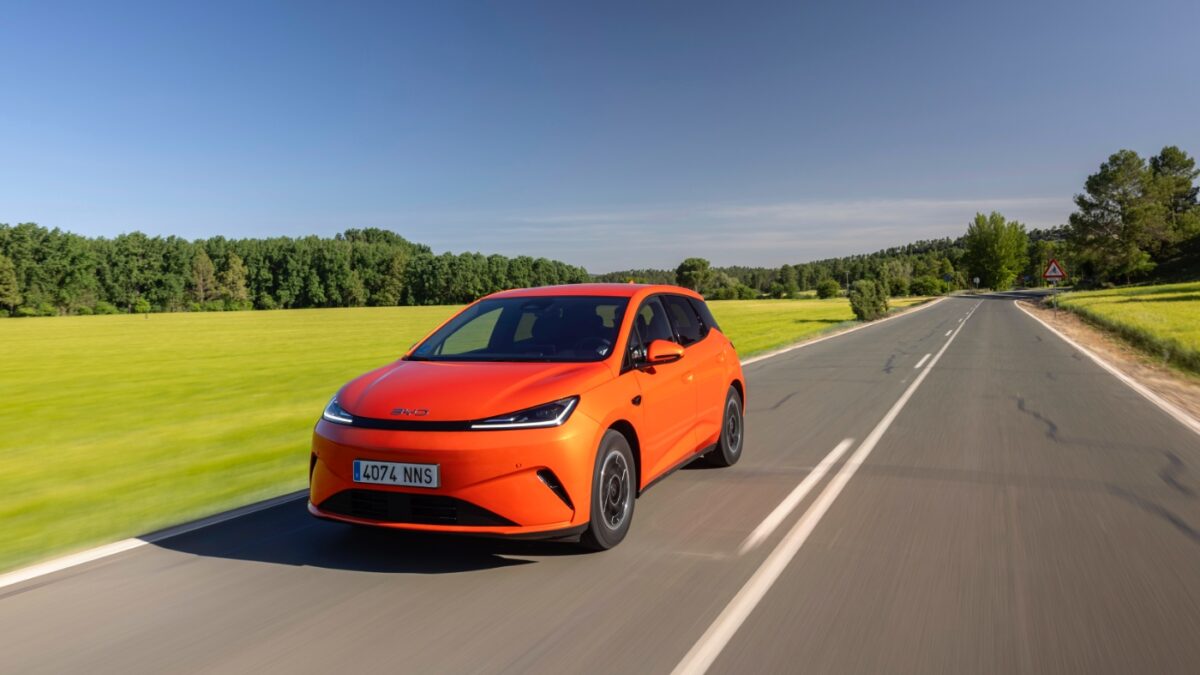 Prueba del BYD Dolphin G DM-i 2026.