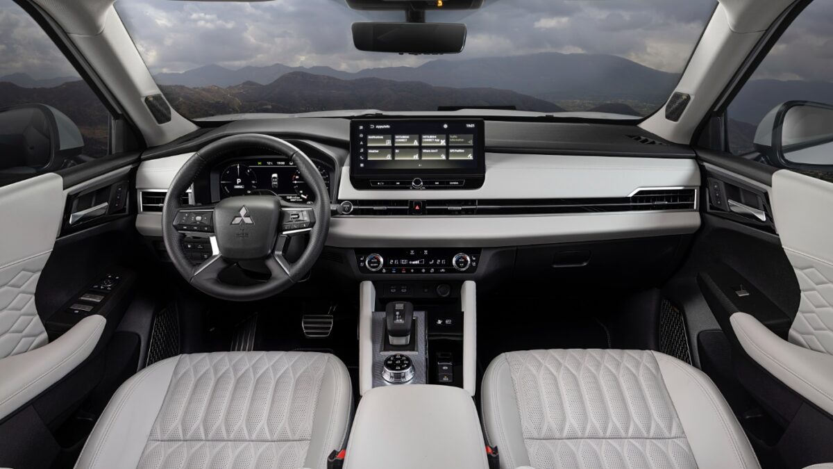 Interior del Mitsubishi Outlander PHEV Interior del Mitsubishi Outlander PHEV