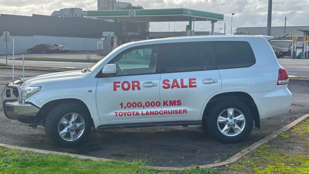 subasta-toyota-land-cruiser-999-999-kilómetros Subasta Toyota Land Cruiser 999.999 kilómetros