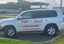 A subasta un Toyota Land Cruiser con 999.999 kilómetros y su anterior dueño dejó el millón para el siguiente propietario Subasta Toyota Land Cruiser 999.999 kilómetros