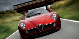 The Stig de Top Gear, sobre el Alfa Romeo 8C Competizione: “Es el coche más sobrevalorado” The Stig sobe el Alfa Romeo 8C Competizione