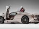 Con el precio de los 2.000 tornillos de titanio que equipa un Pagani podrías comprarte un Porsche Panamera Los tornillos de Pagani cuestan 70 euros cada uno