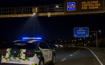 Tráfico denuncia a cuatro guardias civiles por superar el límite de velocidad durante una emergencia cuando intentaban evitar un atraco Tráfico denuncia guardias civiles por superar límite de velocidad