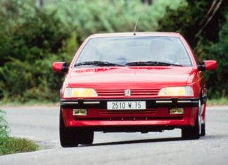 Rubén Fidalgo, experto en automoción, señala los coches clásicos y de segunda mano que van a subir de precio Coches clásicos que van a subir de precio