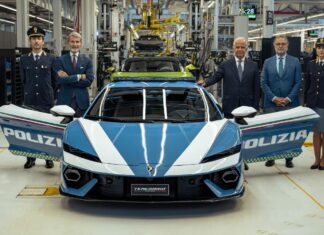 La Policía italiana estrena su nuevo Lamborghini Temerario para situaciones muy especiales Lamborghini Temerario Policía italiana