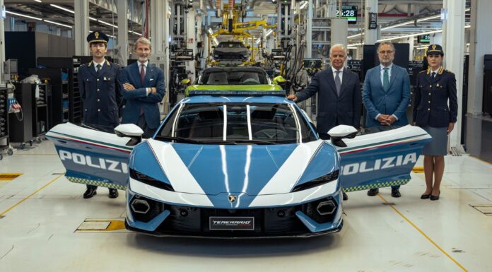 La Policía italiana estrena su nuevo Lamborghini Temerario para situaciones muy especiales Lamborghini Temerario Policía italiana