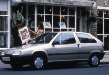 Rubén Fidalgo, experto en automoción, explica las razones por las que los coches clásicos y de segunda mano suben de precio: “Son los que idolatrábamos en nuestra adolescencia” Por qué estos los coches clásicos y de segunda mano suben de precio